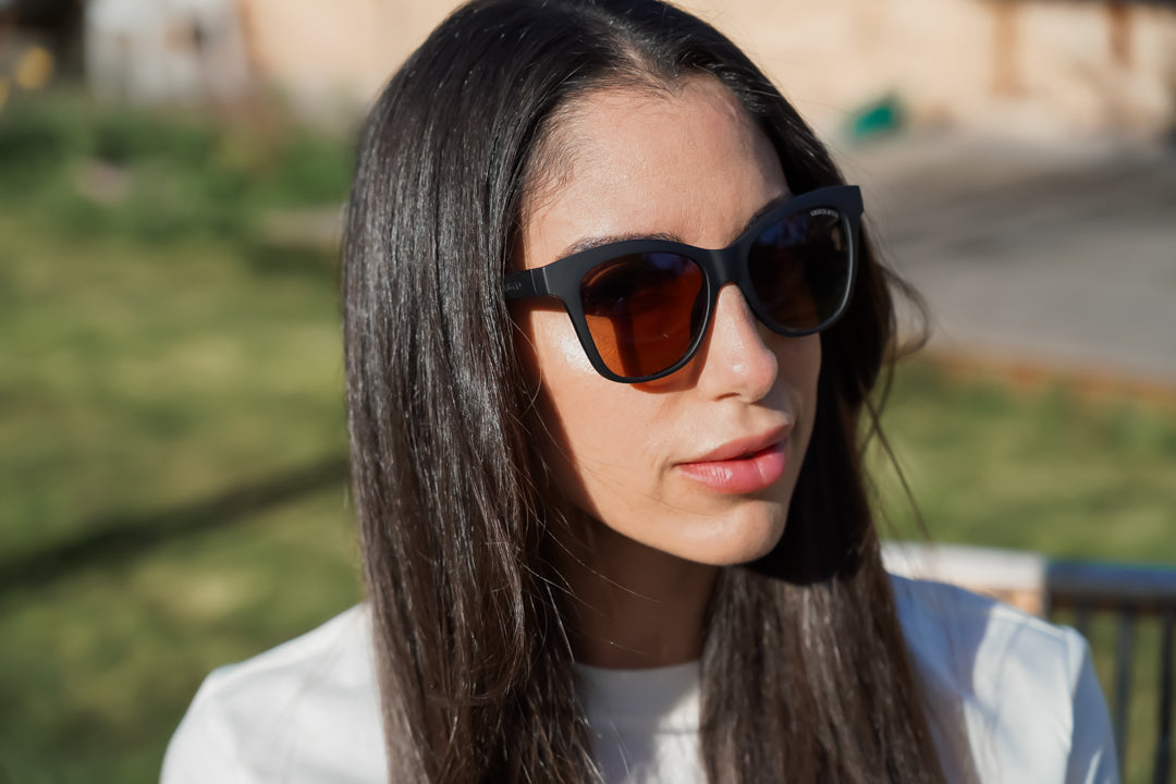 Iconic Wayfarer Ombre  | Polarized Sunglasses | Adult | 15+ Y | Black
