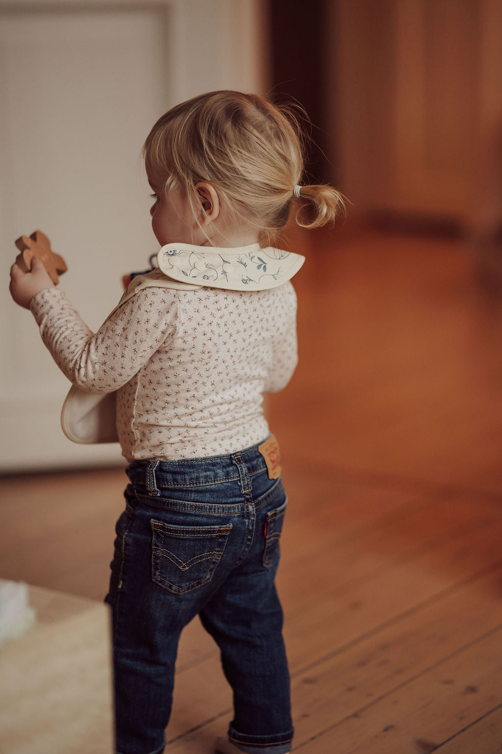 Basic Bib | Scandi Floral